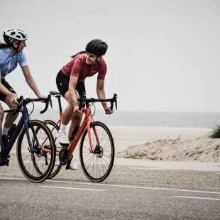 Kask rowerowy – bezpieczeństwo na szlaku